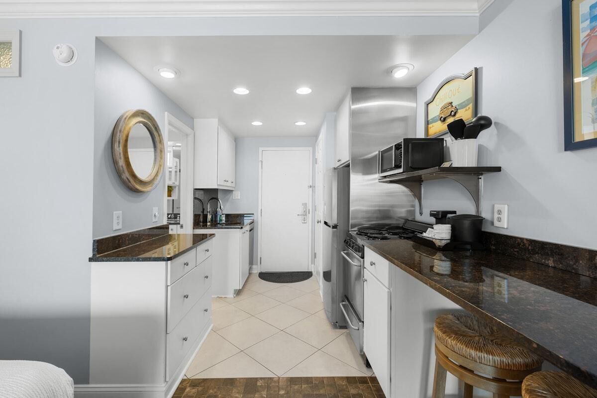 Fridge, microwave, coffee/tea maker