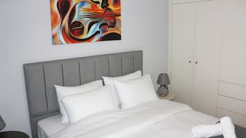 2 bedrooms, iron/ironing board, WiFi, bed sheets