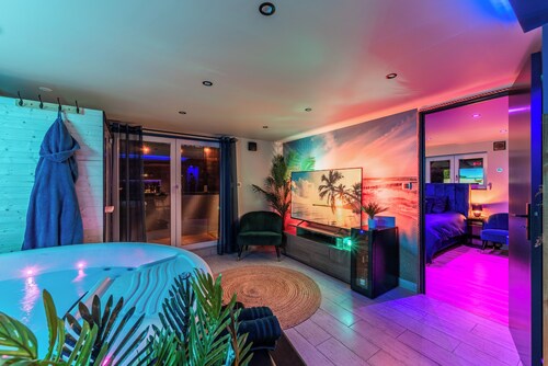 ⚜️ Romantic SPA Retreat with Jacuzzi & Sauna | Near Strasbourg - Wellness Luxury