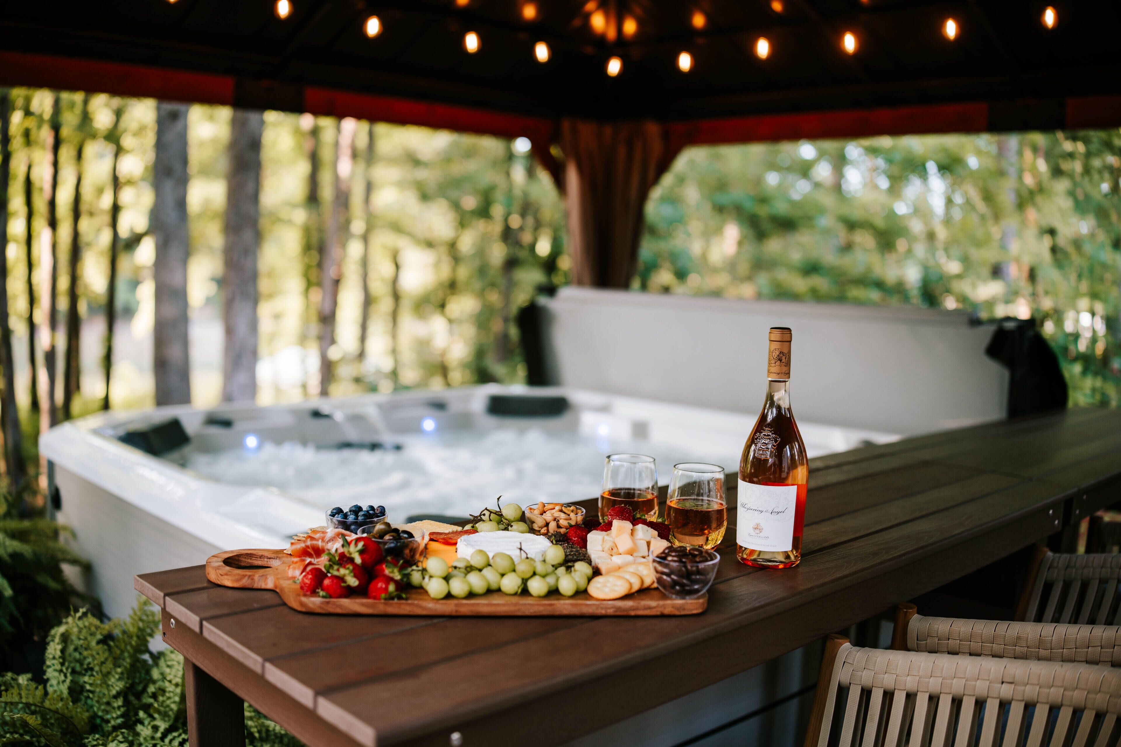 Outdoor spa tub