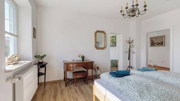 2 bedrooms, free WiFi, bed sheets