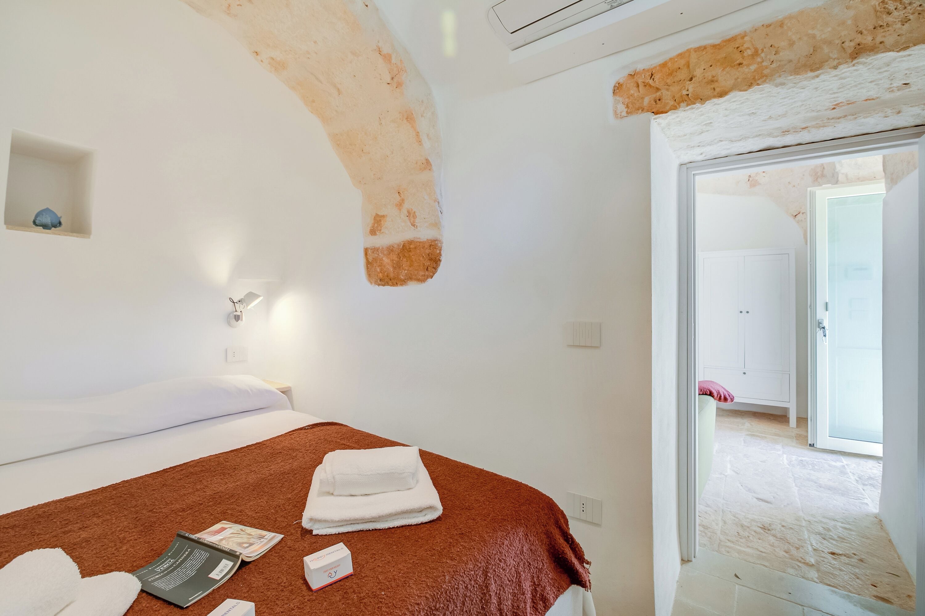 Familie villa, meerdere slaapkamers, uitzicht op gebergte (Dimora Tra Gli Ulivi With Private) | 1 slaapkamer, een strijkplank/strijkijzer, gratis wifi, beddengoed
