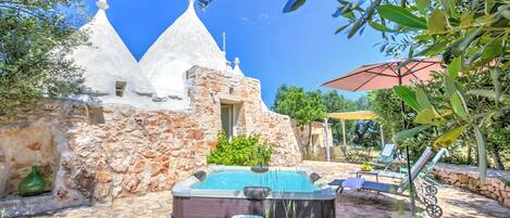 Family Villa, Multiple Bedrooms, Mountainside (Dimora Tra Gli Ulivi With Private) | Terrace/patio