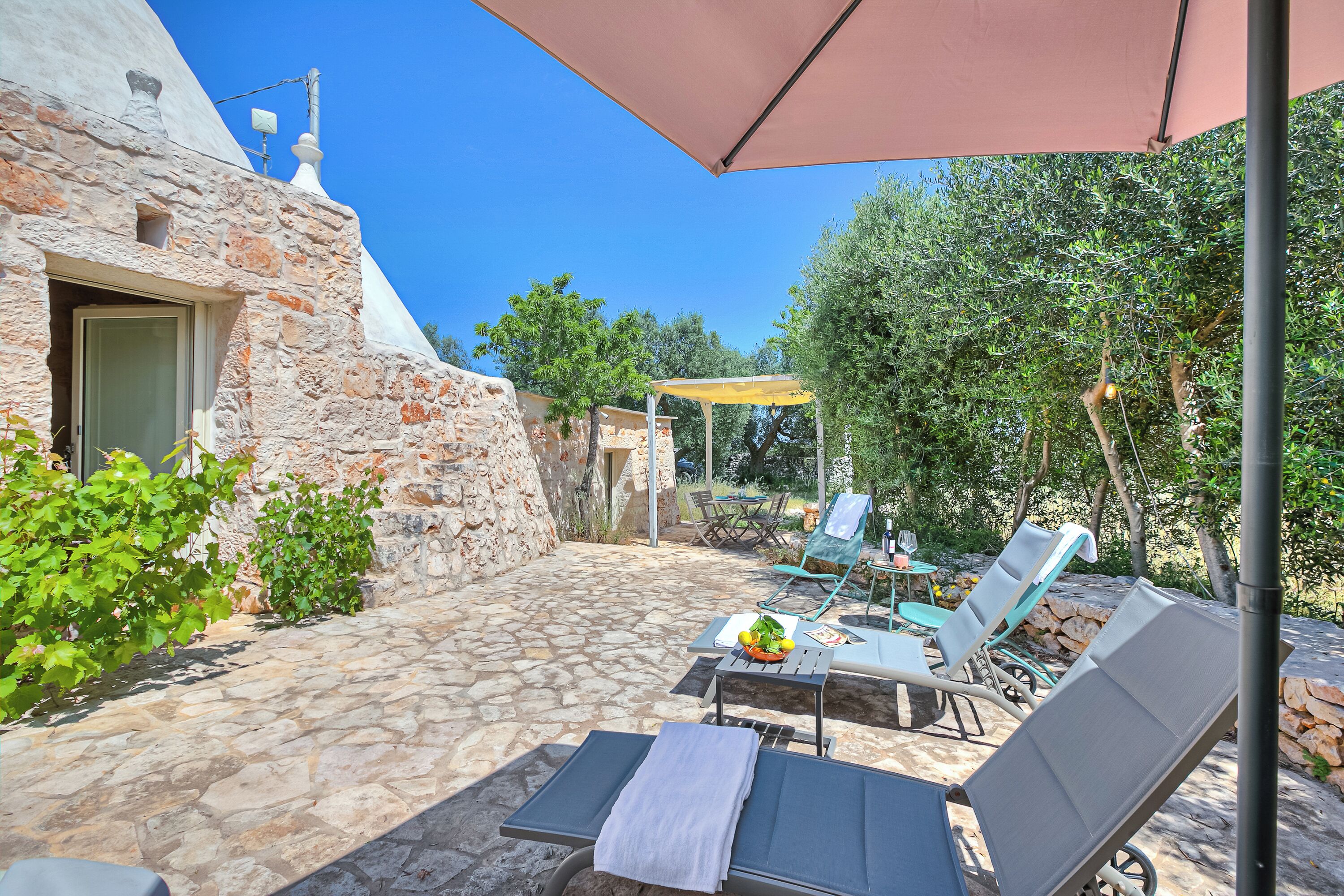 Family Villa, Multiple Bedrooms, Mountainside (Dimora Tra Gli Ulivi With Private) | Terrace/patio