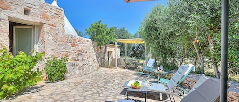 Family Villa, Multiple Bedrooms, Mountainside (Dimora Tra Gli Ulivi With Private) | Terrace/patio