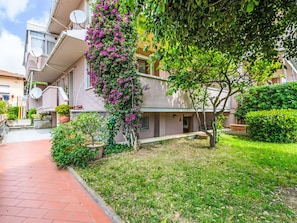 Exterior - Piccolo Leccio by Interhome (Cecina)