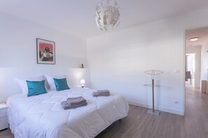 1 bedroom, iron/ironing board, travel cot, free WiFi