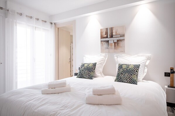 2 bedrooms, iron/ironing board, free WiFi