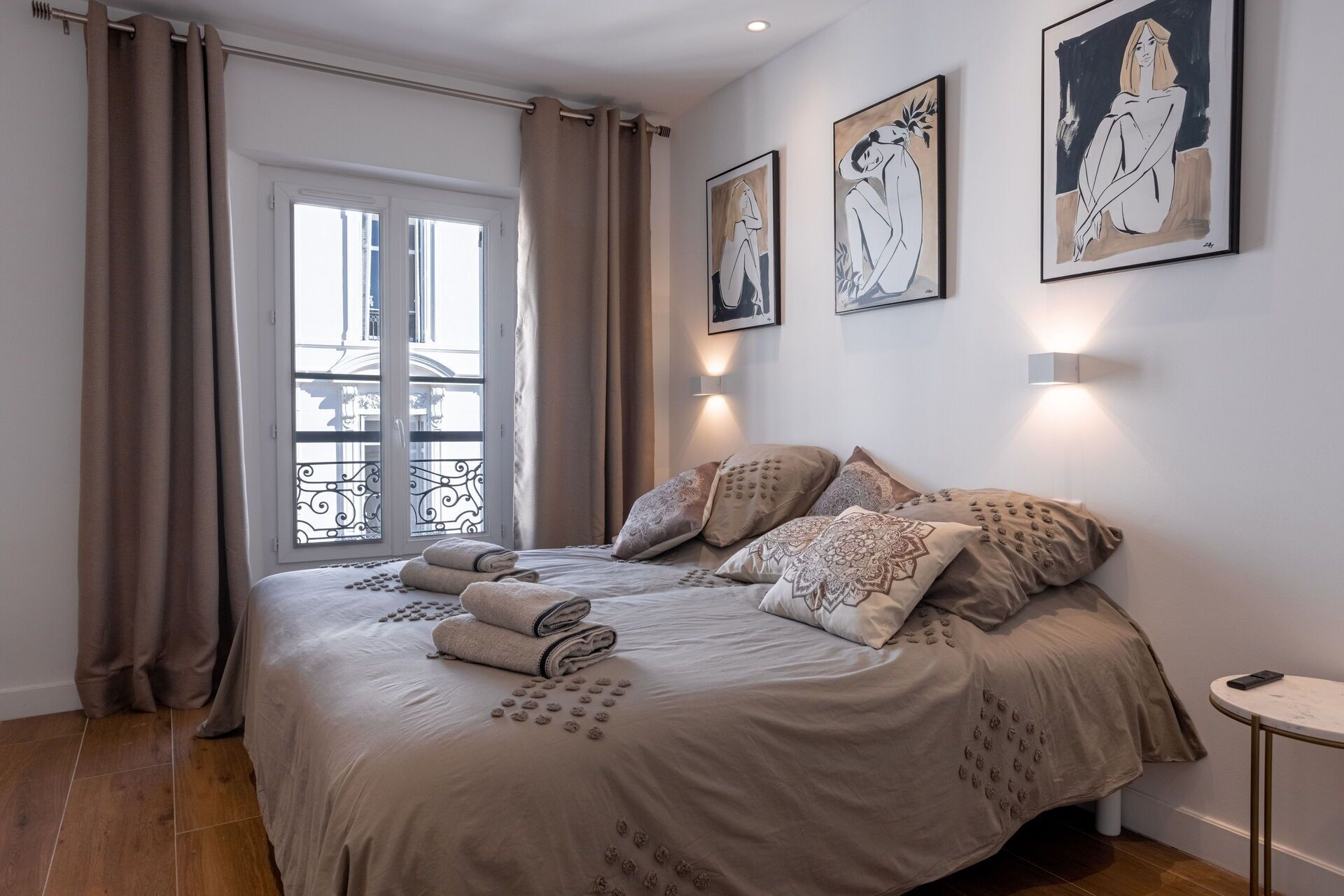 3 室のベッドルーム、アイロン / アイロン台、旅行用ベビーベッド、WiFi (無料)