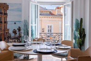 Living Room - Apartment in Cannes with 3 bedrooms sleeps 6 (Cannes)