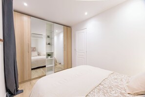 1 bedroom, iron/ironing board, travel cot, free WiFi