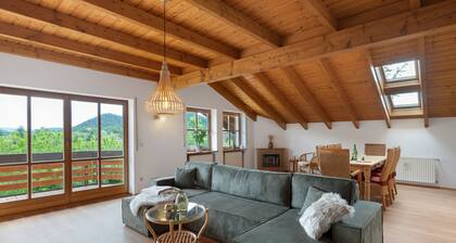 Apartment 'Idyll 1' with Mountain View, Balcony and Wi-Fi