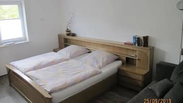 2 camere, ferro/asse da stiro, Wi-Fi gratuito, lenzuola