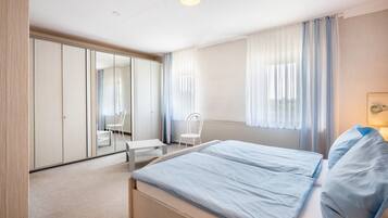 2 Schlafzimmer, Bügeleisen/Bügelbrett, kostenloses WLAN