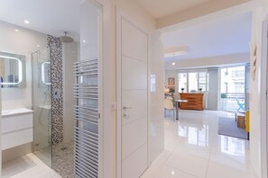 Dusche, Haartrockner