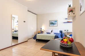 Een strijkplank/strijkijzer, gratis wifi