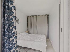 1 bedroom, iron/ironing board - 350m from the beach, apartment for 2 - balcony (La Baule-Escoublac)