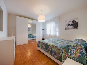 3 chambres, accès à Internet