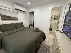 1 bedroom, iron/ironing board, free WiFi, bed sheets