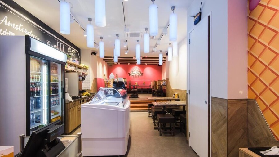 Hostel Warmoes Amsterdam