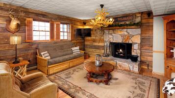 Smart TV, fireplace, DVD player