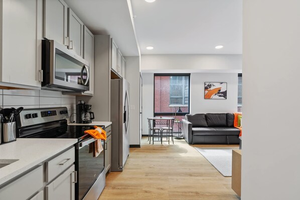 Fridge, microwave, oven, stovetop