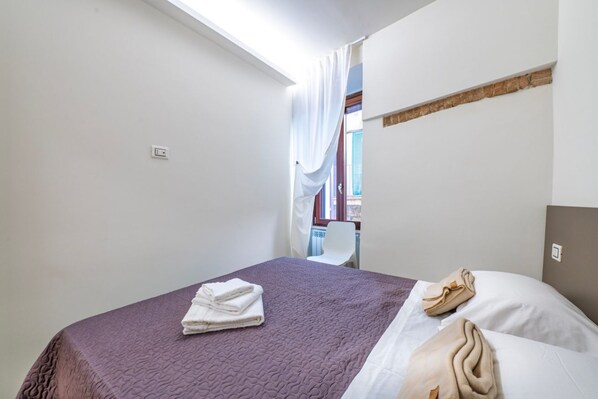 2 bedrooms, iron/ironing board