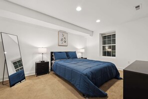 2 多间卧室、熨斗/熨衣板、旅行婴儿床、WiFi