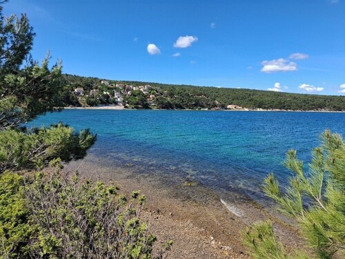 Charming 2-bedroom apartment with stunning sea view, in beautiful Gornji Karin