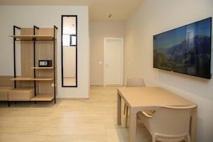 Habitación familiar | Caja fuerte, sistema de insonorización, wifi gratis