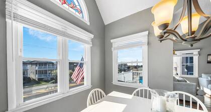 Top-Floor 3BR Ocean City w/ Porch + Parking