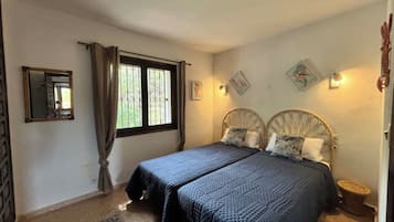 2 bedrooms, WiFi, bed sheets