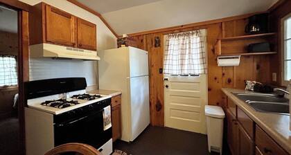 Willow Haven ~ Quaint 3 Bedroom in Hazelhurst, Wisconsin