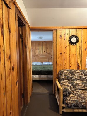 3 bedrooms, bed sheets