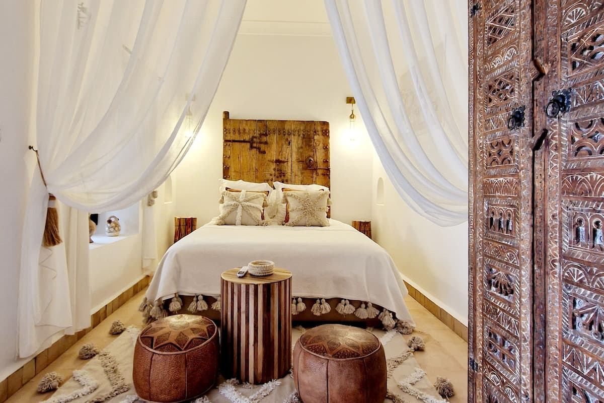 In-room safe, iron/ironing board, free WiFi
