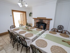 Cottage | Interior - Mount House (Rhyl)