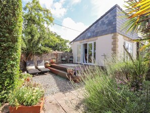 Terrace/patio - Mount House (Rhyl)