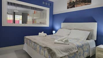 1 camera, ferro/asse da stiro, Wi-Fi, lenzuola