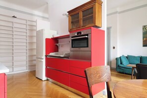 Comfort Apartment, City View | Private kitchen | Coffee/tea maker, electric kettle