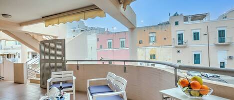 家庭公寓, 多間臥室, 2 間浴室 (Viadelmare Apartment Monopoli 200m) | 室外用餐