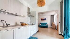 Unclassified image, 4 of 28, button - Viadelmare Apartment Monopoli 200m Sea (Monopoli)