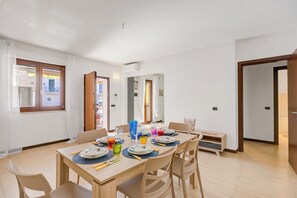 Dining - Viadelmare Apartment Monopoli 200m Sea (Monopoli)