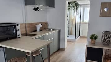 Oven, stovetop