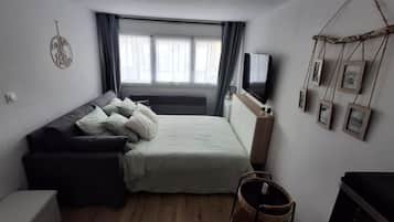 1 habitación, wifi y ropa de cama