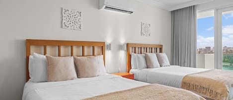 3 bedrooms, desk, iron/ironing board, travel cot