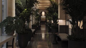 Couples treatment room(s), sauna, steam room, body treatments