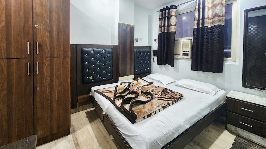 Hotel Shivans Palace