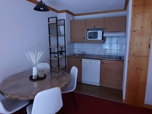 Refrigerador, microondas, lavavajillas