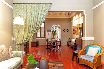 Argus Residence