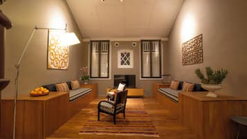 2 chambres, coffres-forts dans les chambres, rideaux occultants